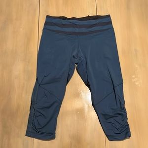 Capri workout leggings